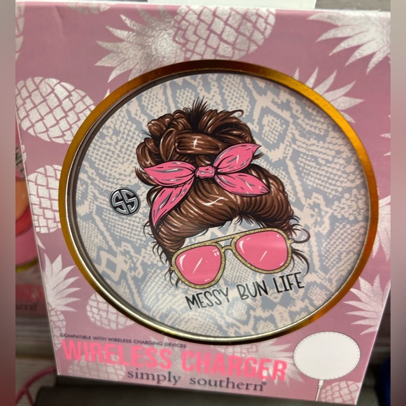 Simply Southern Wireless Charger Messy Bun Life iPhone Samsung Cell Phone New - Picture 4 of 4